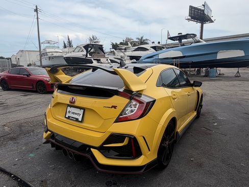 Used 2021 Honda Civic Type R Limited image 4