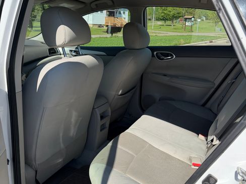 Used 2014 Nissan Sentra S FWD image 15