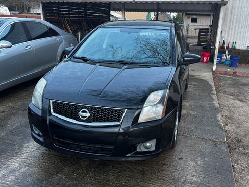 Used 2012 Nissan Sentra 2.0 SR image 1