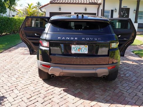 Used 2016 Land Rover Range Rover Evoque SE Premium image 17