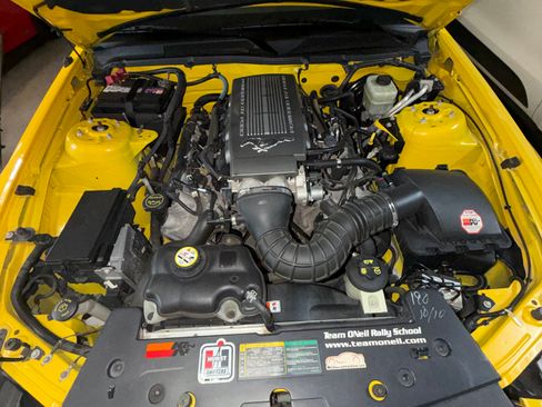 Used 2006 Ford Mustang GT Premium RWD image 10