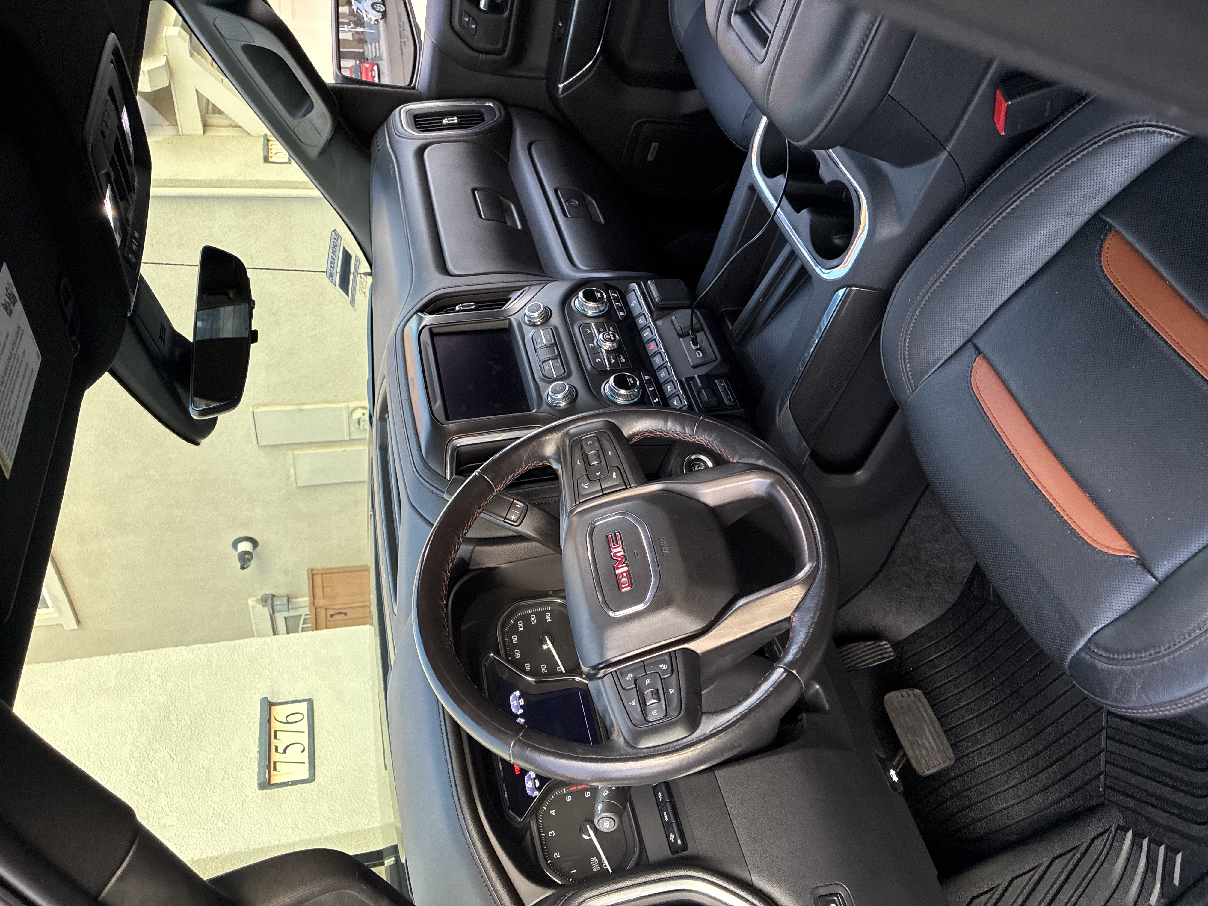 Used 2020 GMC Sierra 1500 AT4 w/ AT4 Premium Package AWD/4WD image 9