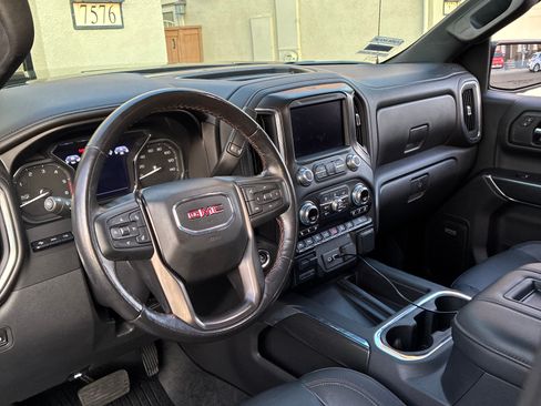Used 2020 GMC Sierra 1500 AT4 w/ AT4 Premium Package AWD/4WD image 4