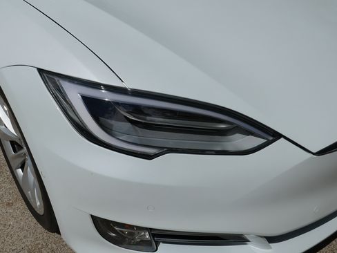 Used 2018 Tesla Model S 75D AWD/4WD image 15