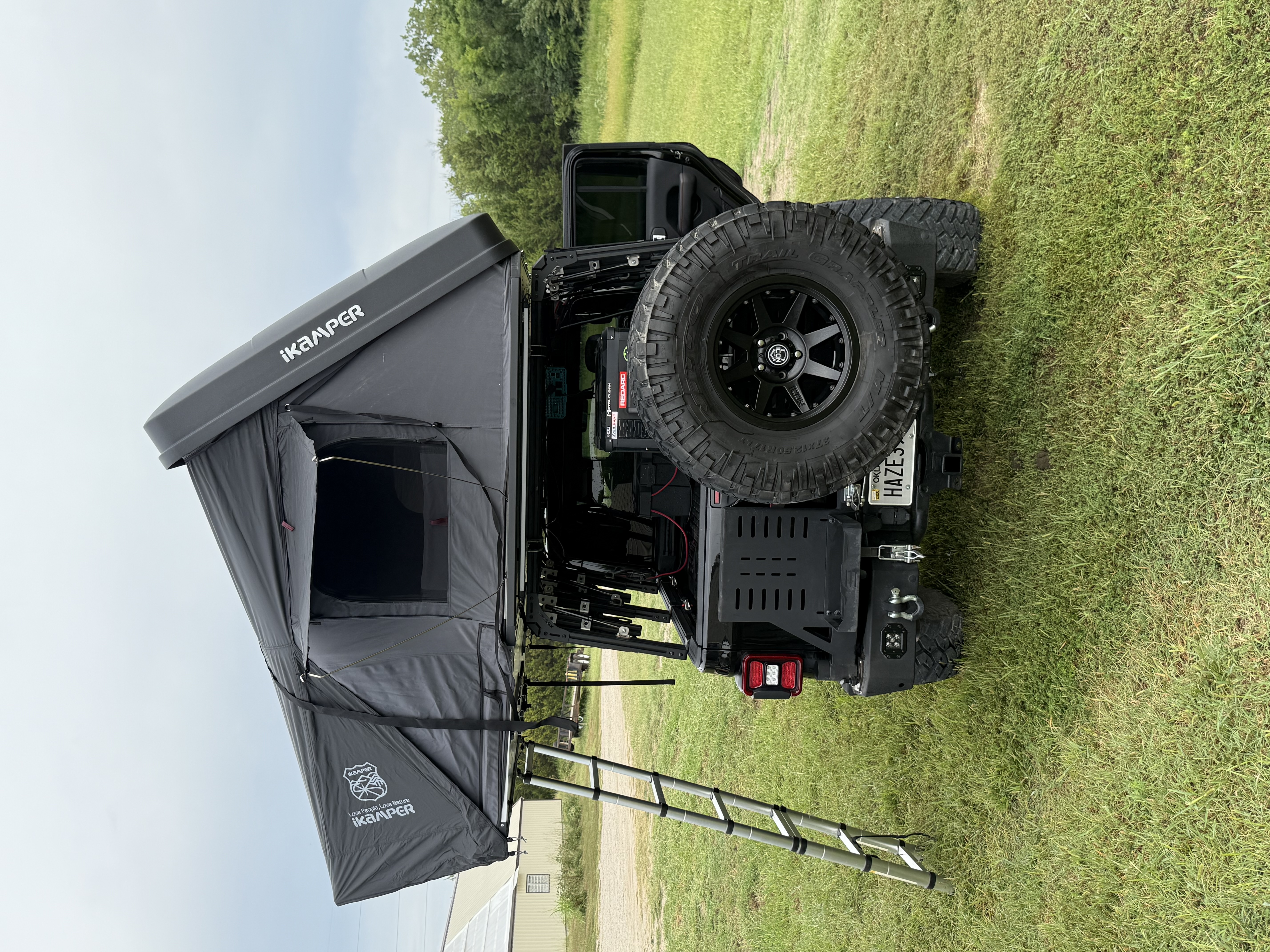 Used 2022 Jeep Gladiator Rubicon w/ LED Lighting Group AWD/4WD image 9