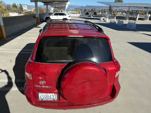 Used 2007 Toyota RAV4 2WD image 9