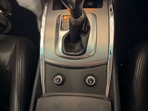 Used 2010 INFINITI G37 Journey w/ Premium Pkg RWD image 12