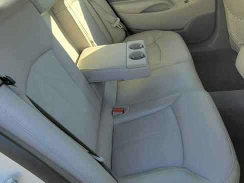 Used 2013 Buick LaCrosse Leather image 5