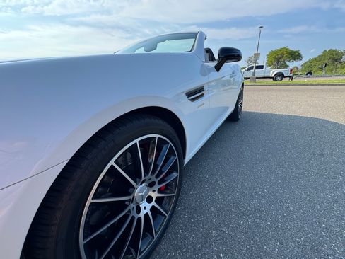 Used 2017 Mercedes-Benz SLC 43 AMG image 4