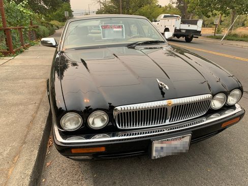Used 1995 Jaguar XJ Vanden Plas image 2
