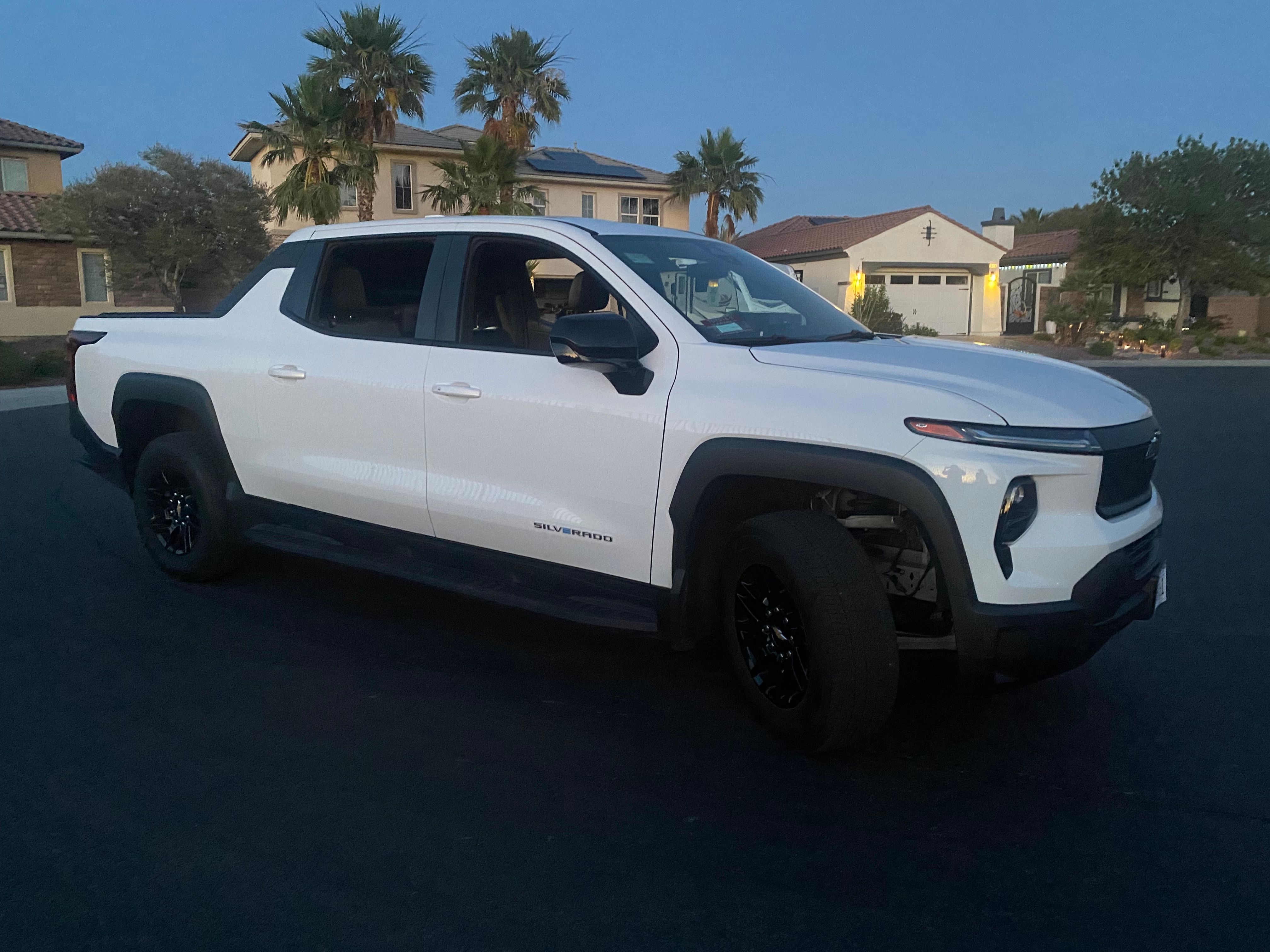 Used 2024 Chevrolet Silverado EV W/T AWD/4WD image 19