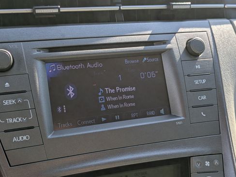 Used 2015 Toyota Prius Two image 16