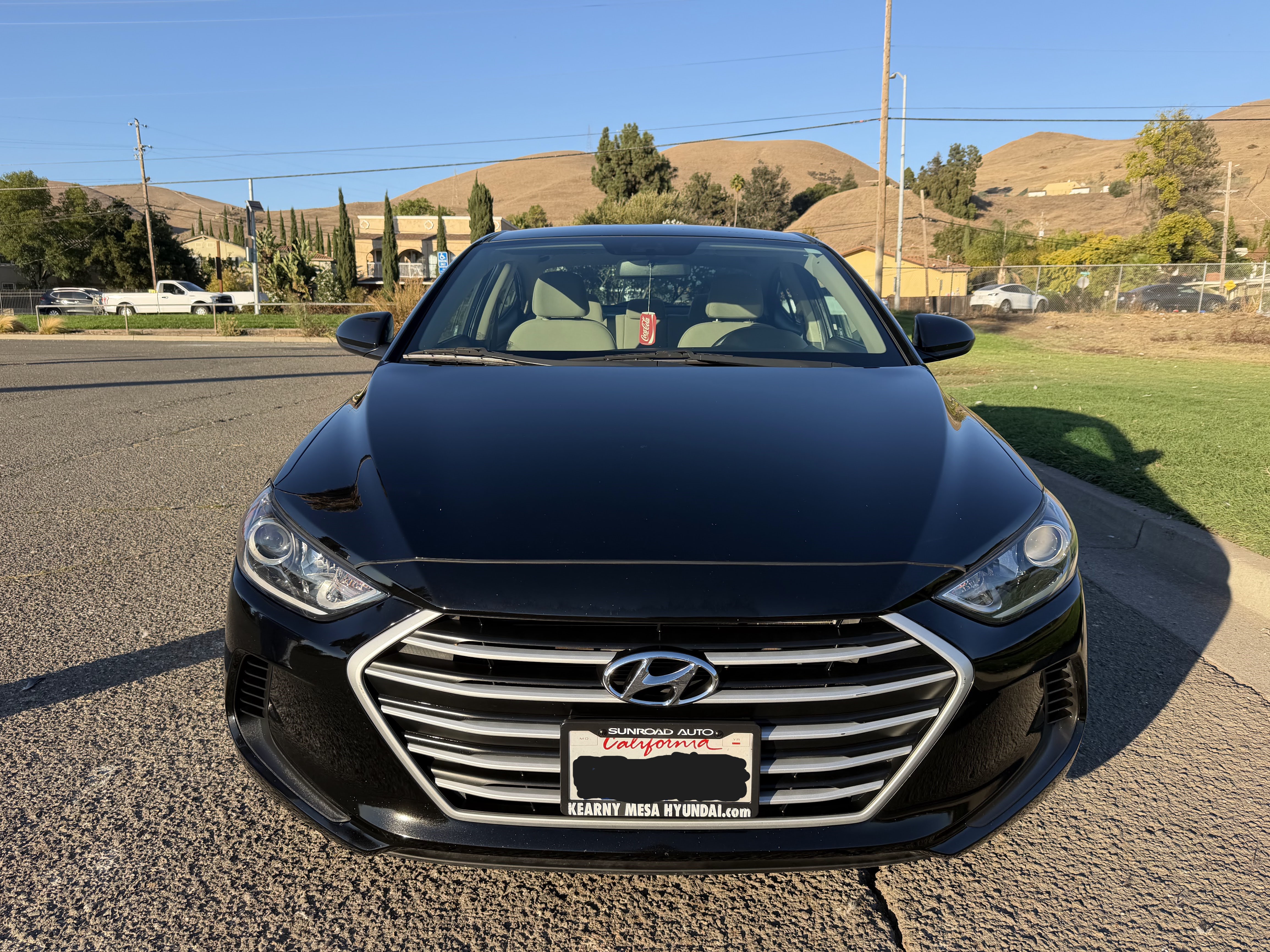 Used 2017 Hyundai Elantra SE FWD image 4
