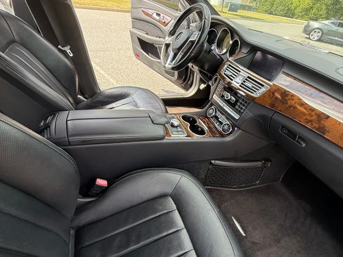 Used 2014 Mercedes-Benz CLS 550 image 13
