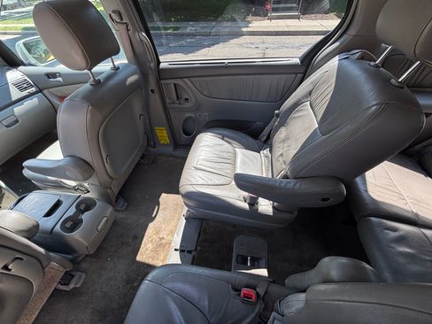 Used 2008 Toyota Sienna XLE Limited AWD/4WD image 18