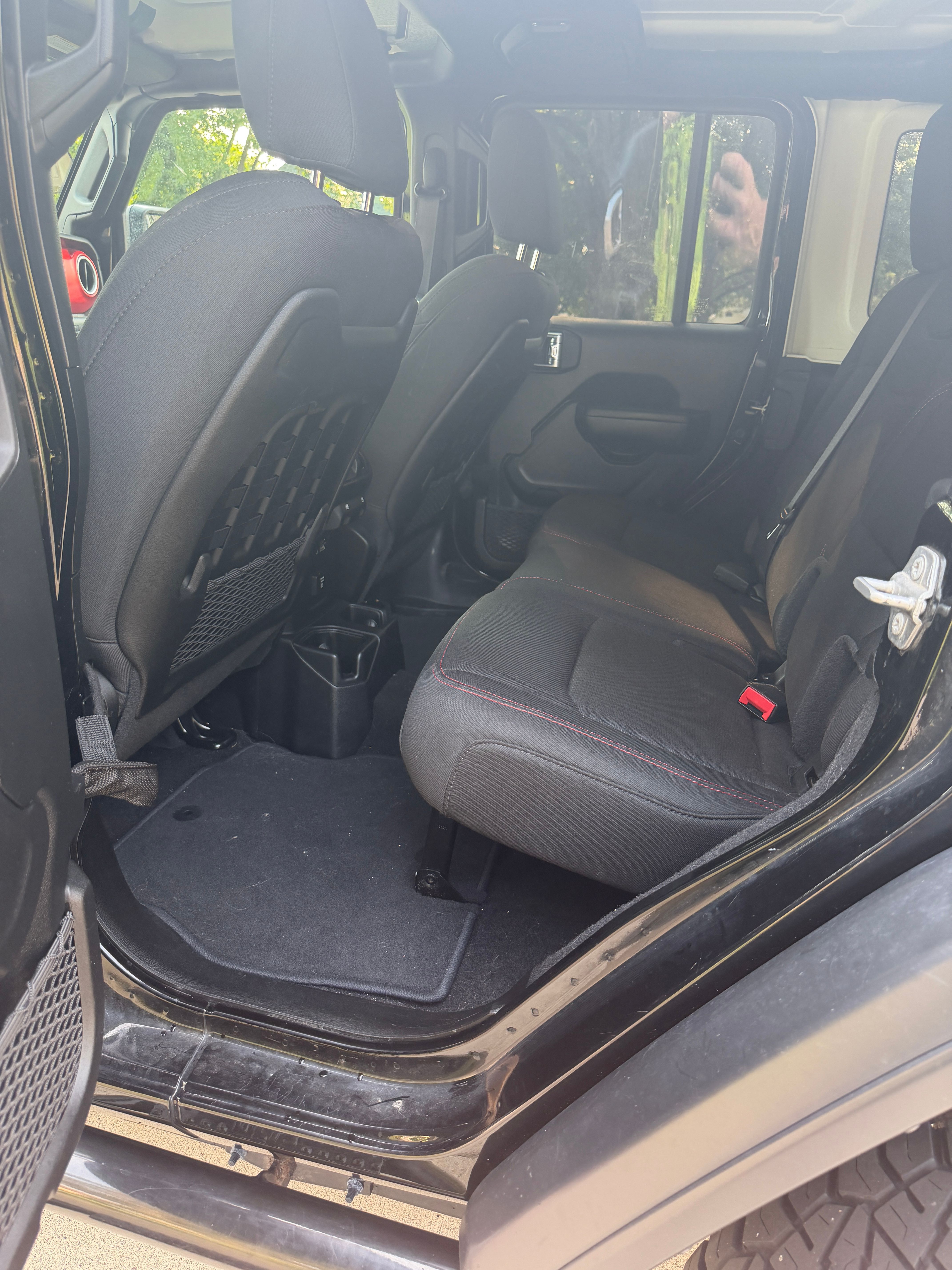 Used 2021 Jeep Wrangler Unlimited Rubicon AWD/4WD image 12