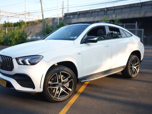 Used 2023 Mercedes-Benz GLE 53 AMG 4MATIC Coupe image 11