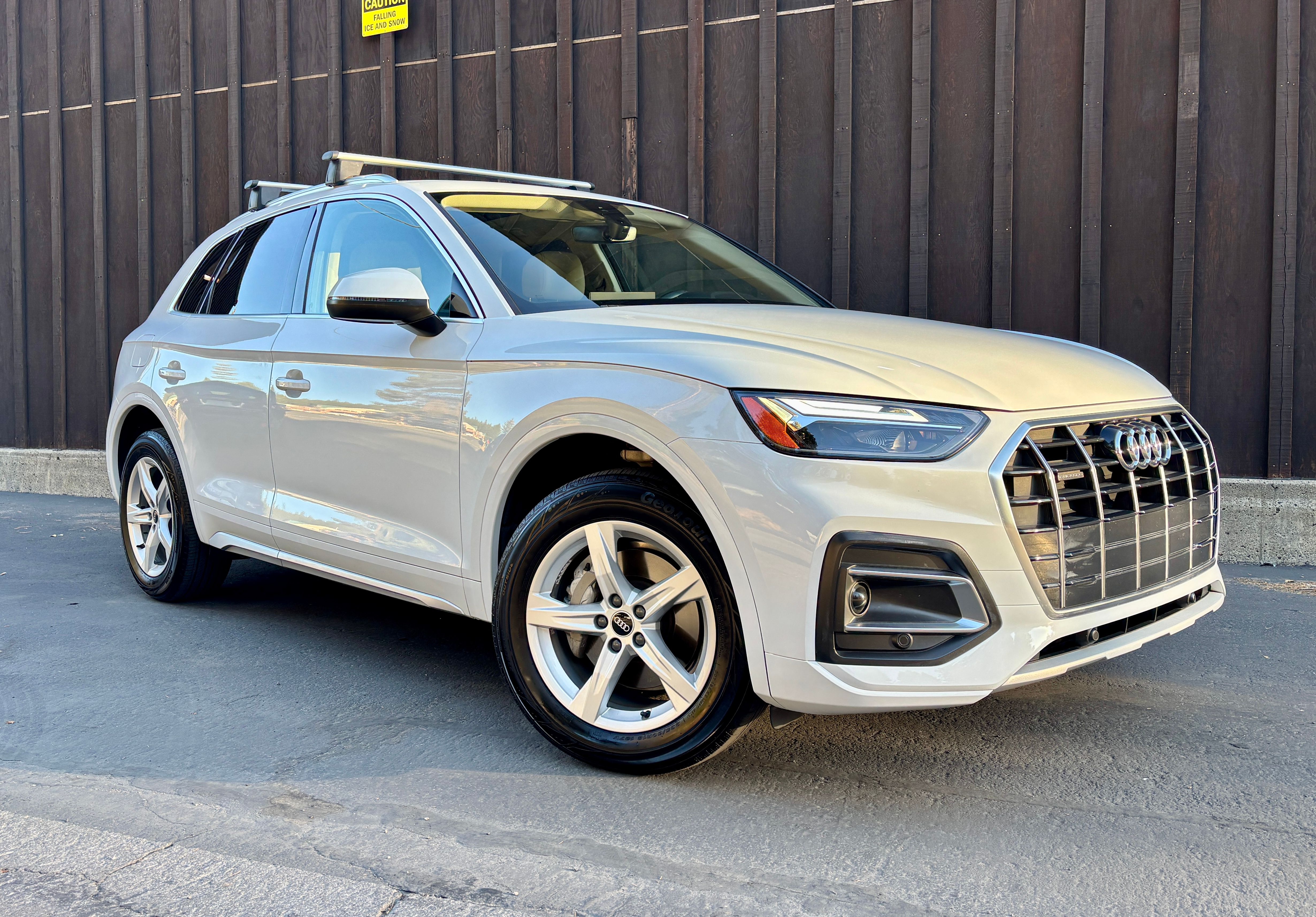 Used 2021 Audi Q5 2.0T Premium w/ Convenience Package AWD/4WD image 6