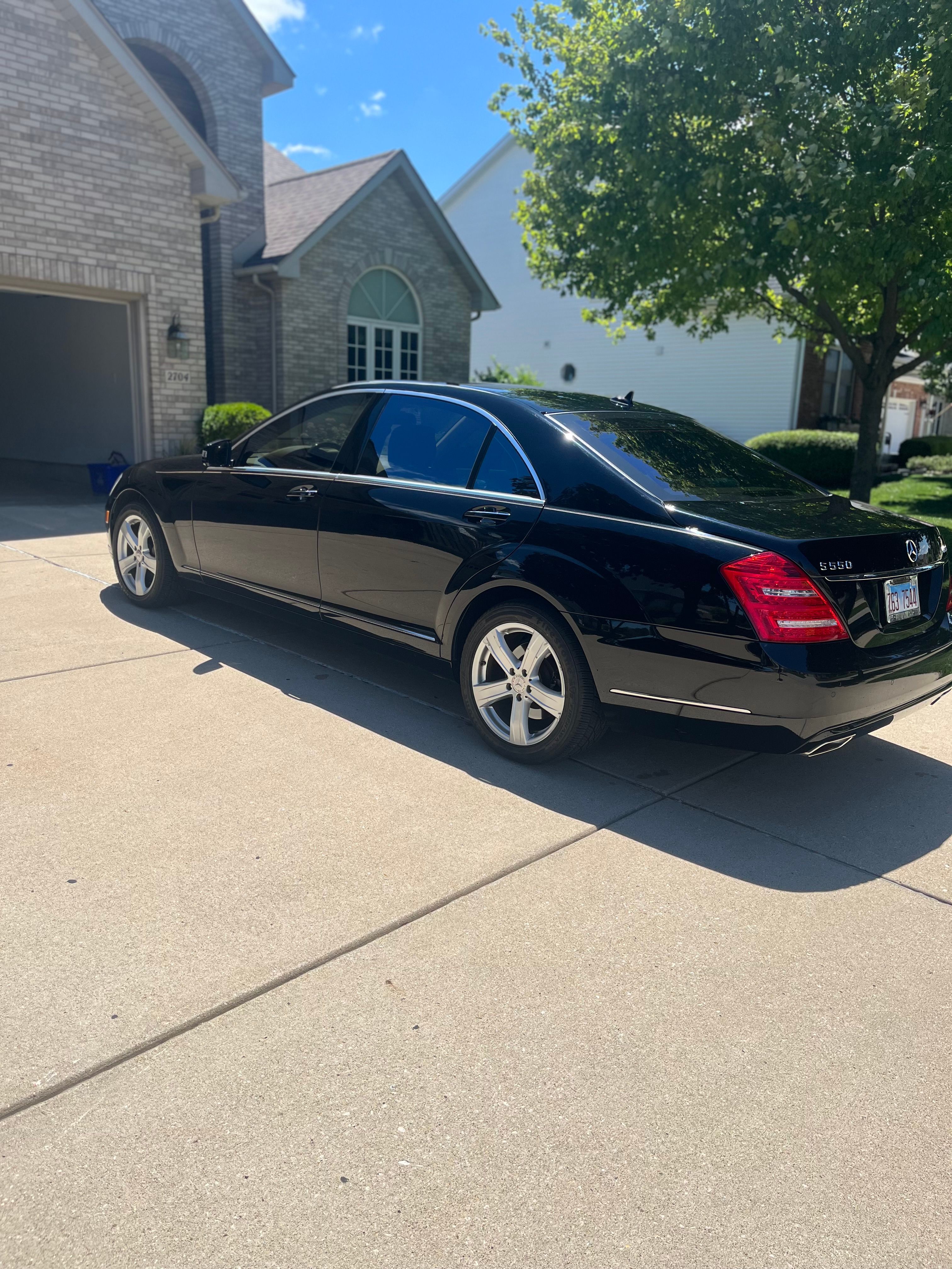Used 2011 Mercedes-Benz S 550 4MATIC image 5