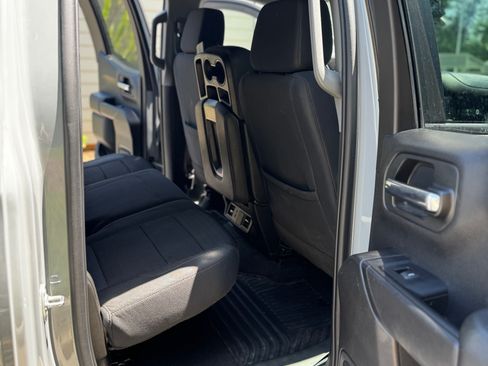 Used 2025 Chevrolet Silverado 1500 Custom w/ Turbomax Blackout Package AWD/4WD image 23