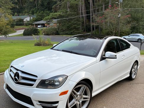 Used 2013 Mercedes-Benz C 250 Coupe image 1