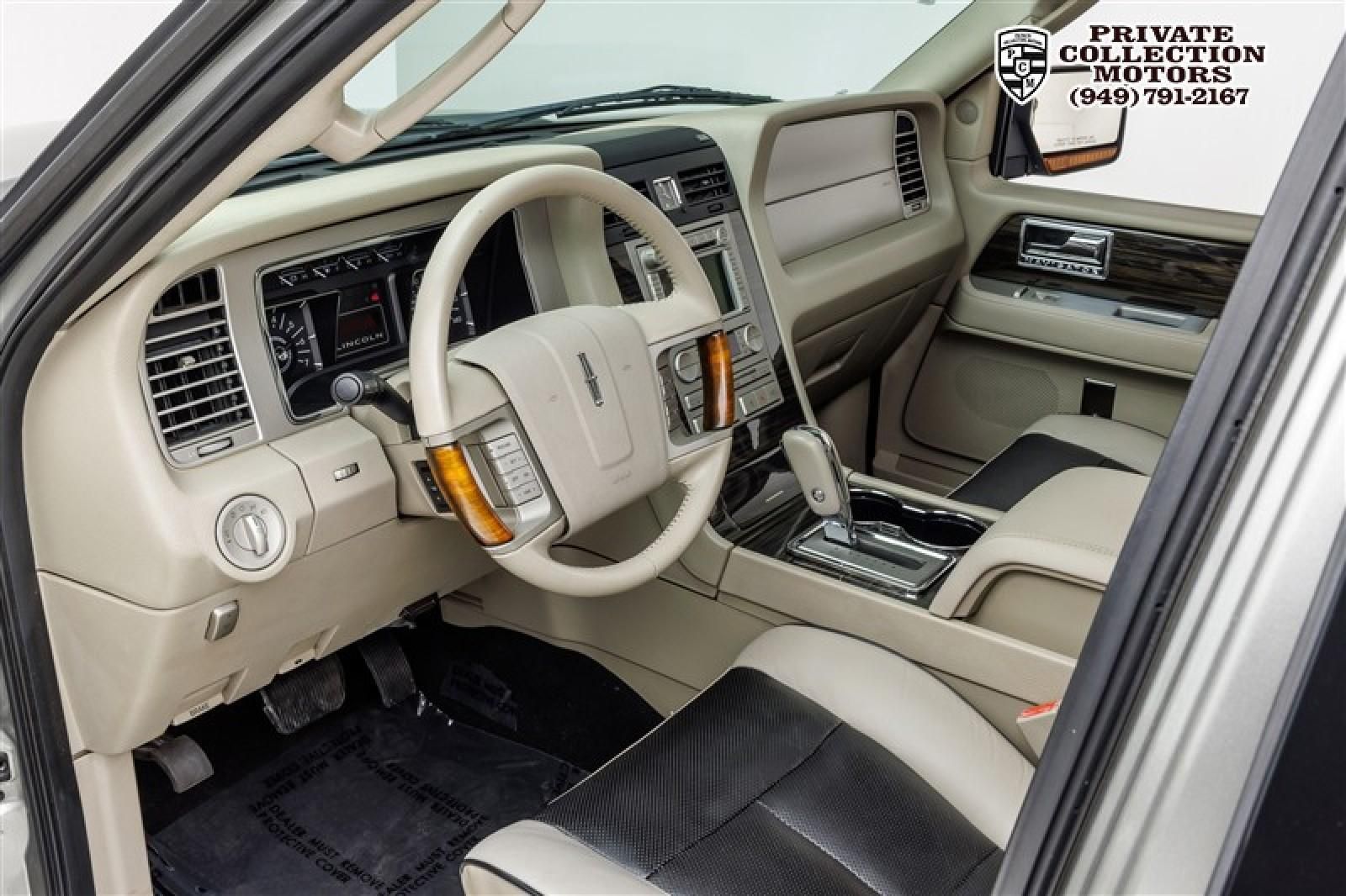 Used 2008 Lincoln Navigator 2WD image 14