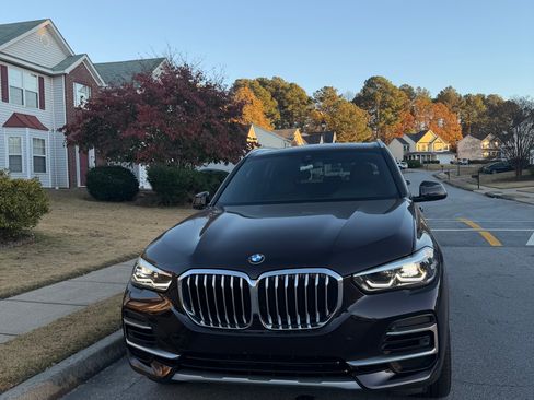 Used 2023 BMW X5 xDrive40i w/ Premium Package image 8