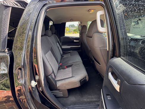 Used 2014 Toyota Tundra SR5 image 10
