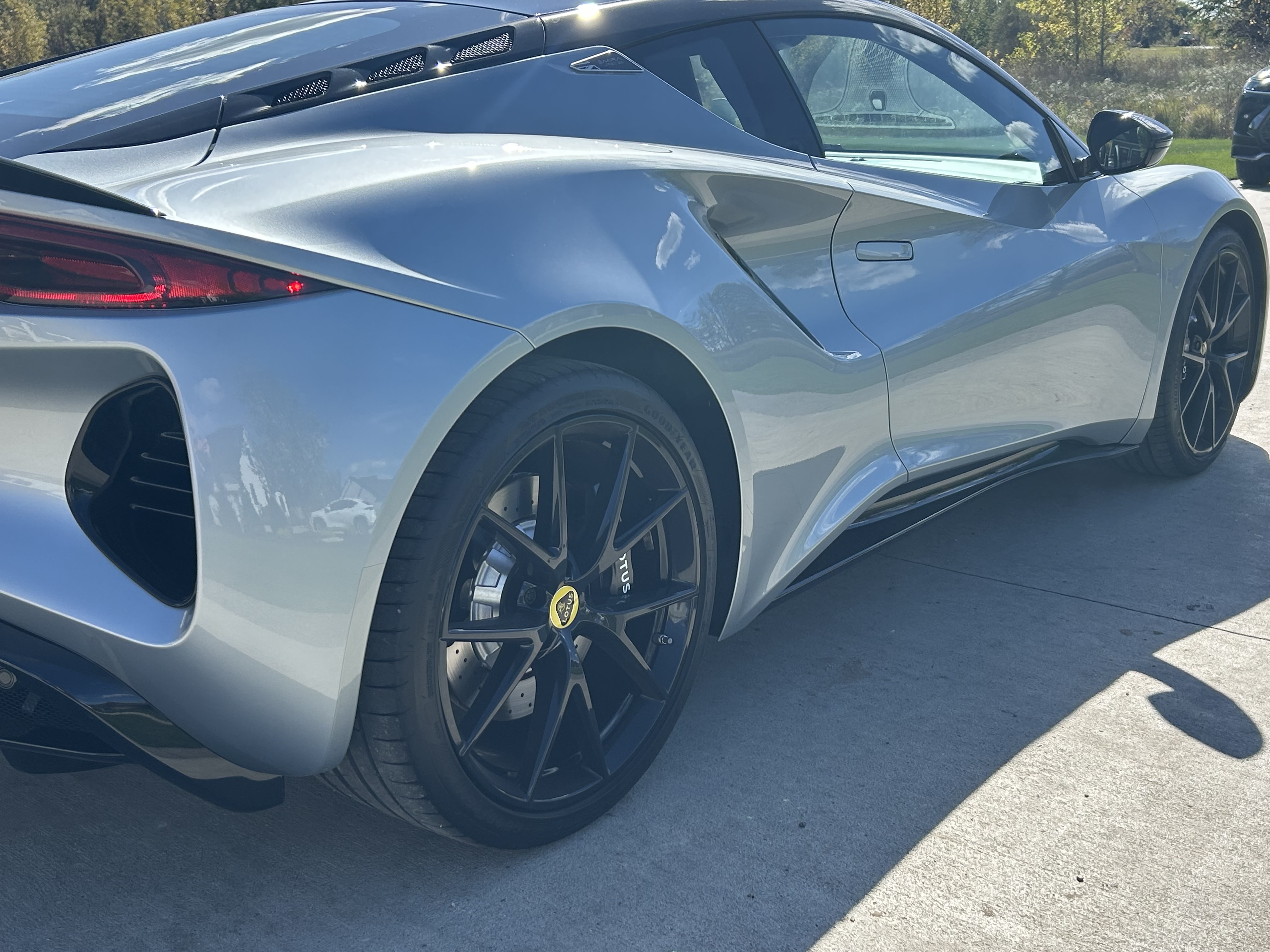 Used 2026 Lotus Emira SE RWD image 11