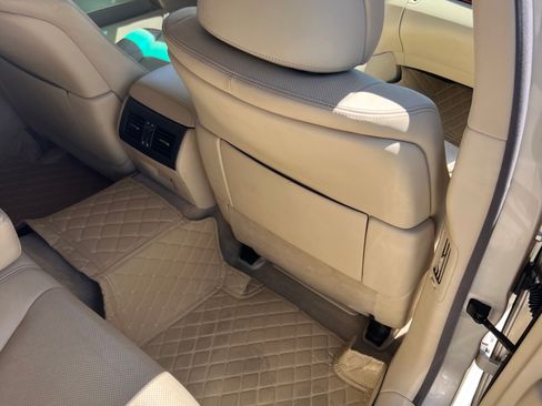 Used 2010 Lexus LS 460 L RWD image 14