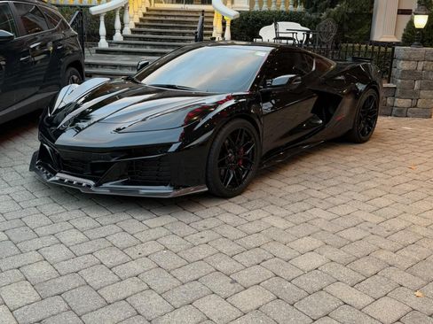 Used 2023 Chevrolet Corvette Z06 w/ Engine Appearance Package image 1