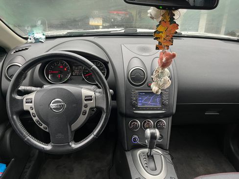 Used 2011 Nissan Rogue SV w/ SL Pkg image 10