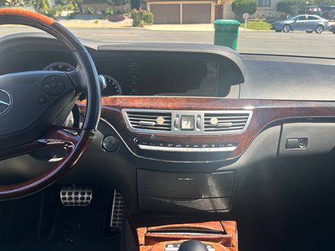 Used 2013 Mercedes-Benz S 550 S 550 Sedan 4D image 8