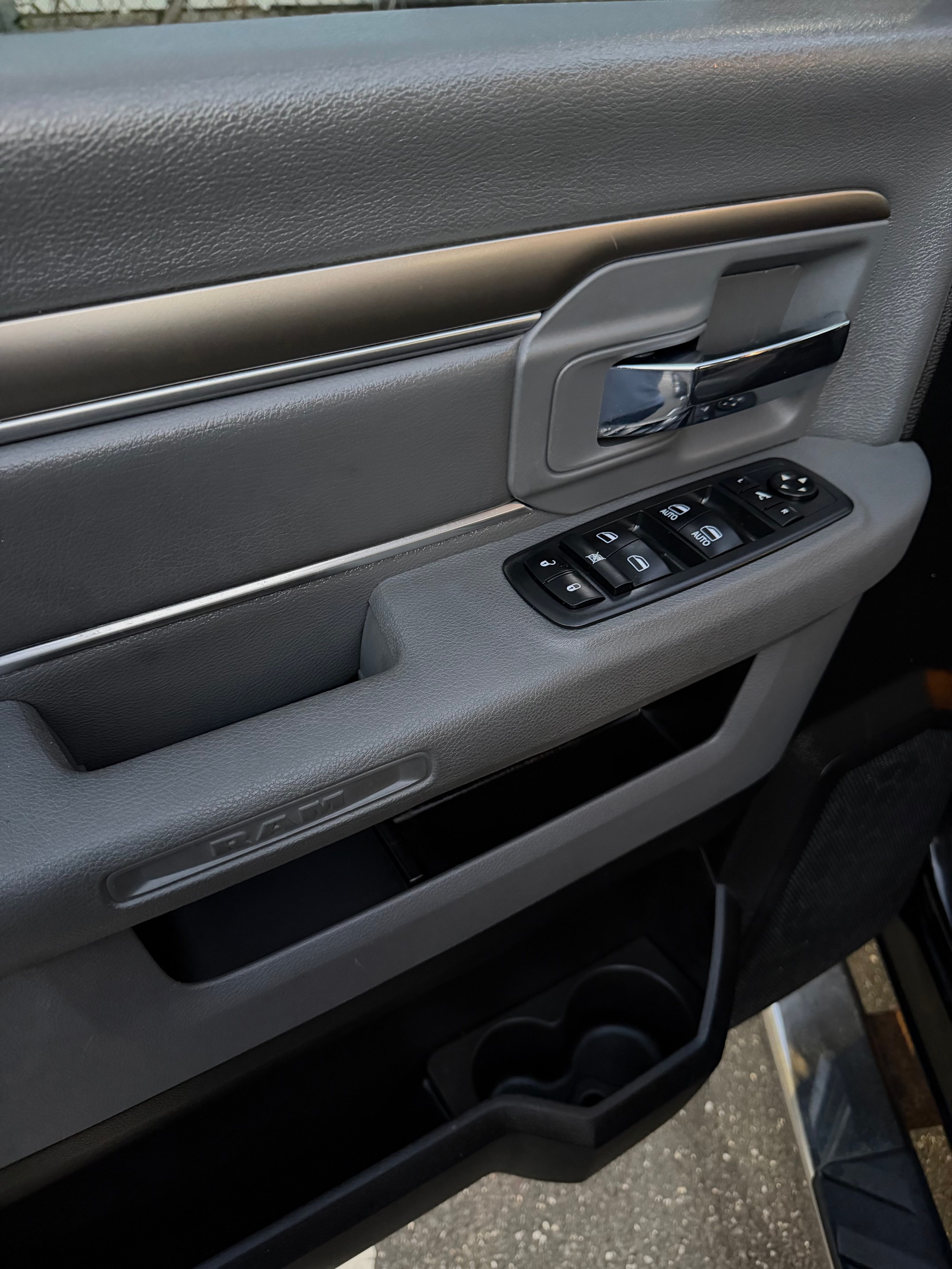 Used 2017 RAM 1500 Big Horn AWD/4WD image 18