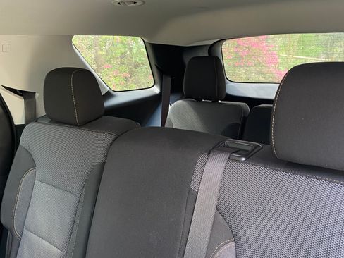 Used 2019 Chevrolet Traverse LS image 9