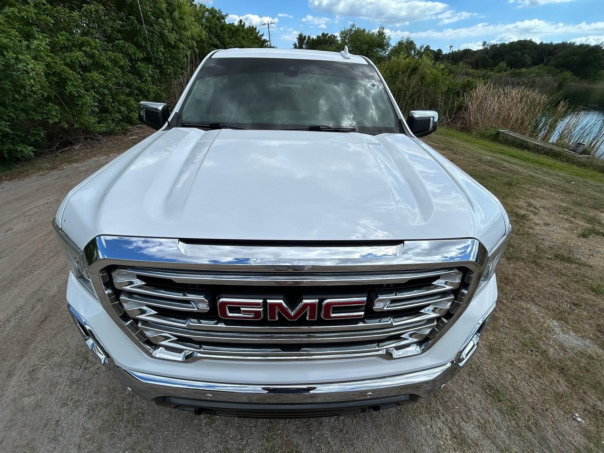 Used 2019 GMC Sierra 1500 SLT w/ SLT Premium Plus Package AWD/4WD image 14