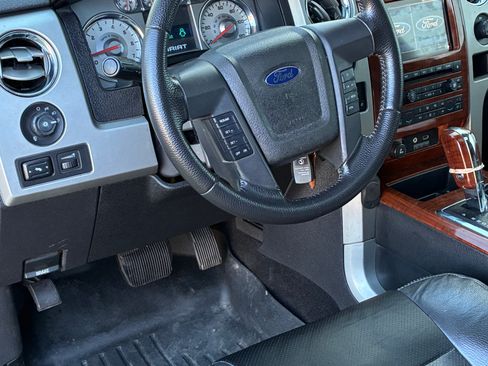 Used 2010 Ford F150 Lariat image 17