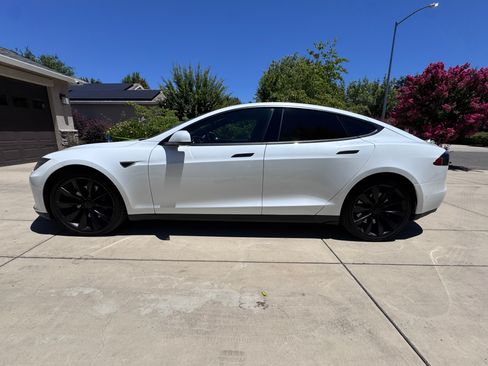 Used 2015 Tesla Model S 85D AWD/4WD image 8