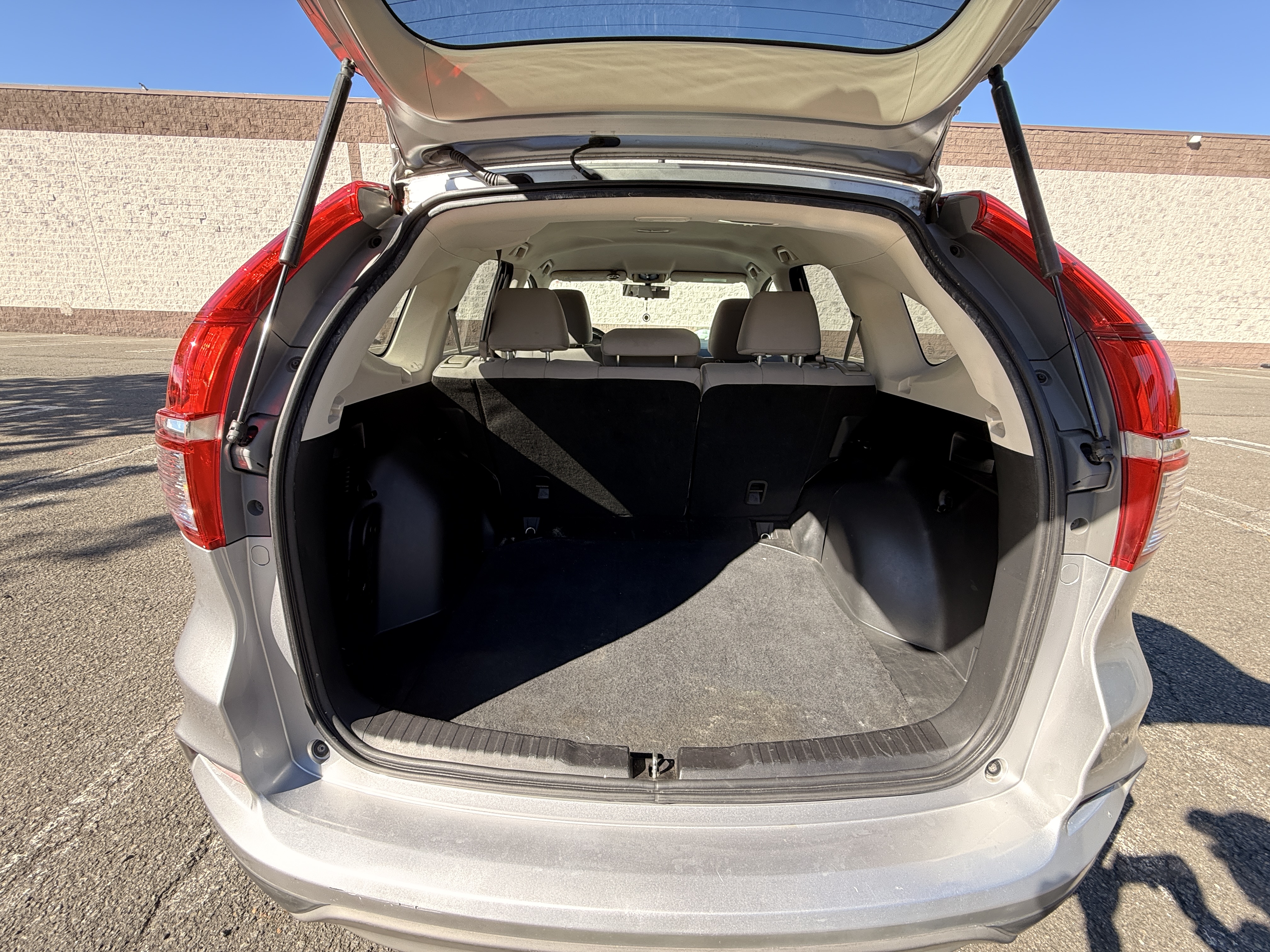 Used 2016 Honda CR-V SE image 11