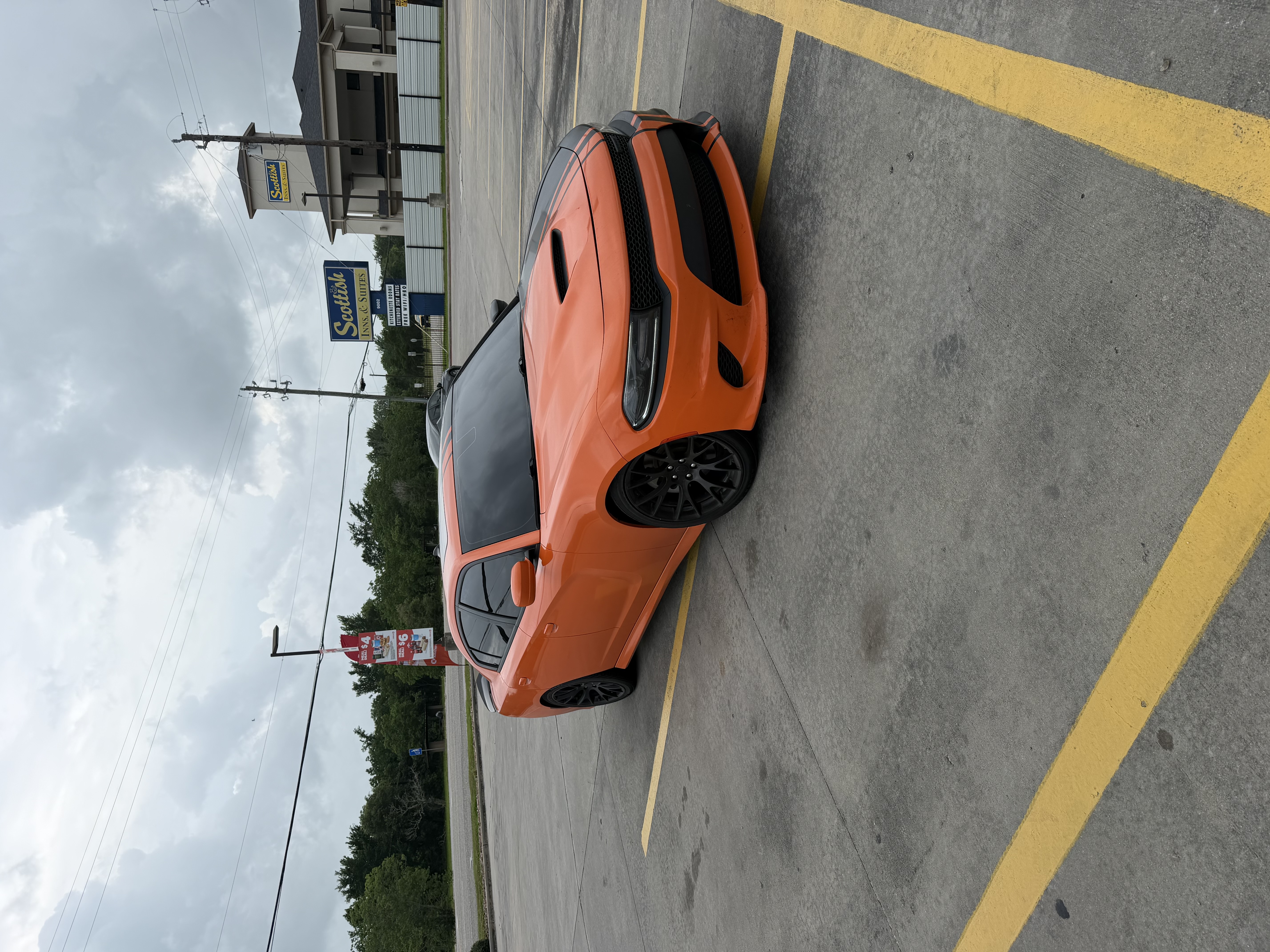 Used 2023 Dodge Charger R/T w/ Blacktop Package RWD image 2