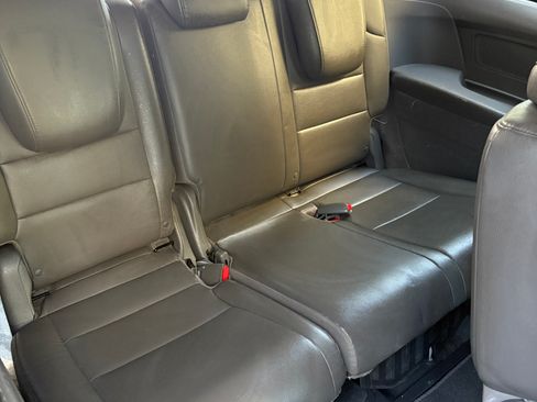 Used 2011 Honda Odyssey EX-L image 11