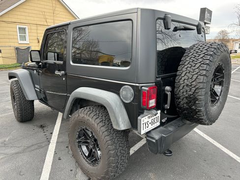 Used 2017 Jeep Wrangler Sport w/ Quick Order Package 24S image 4