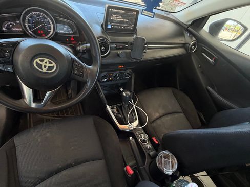 Used 2018 Toyota Yaris iA FWD image 6