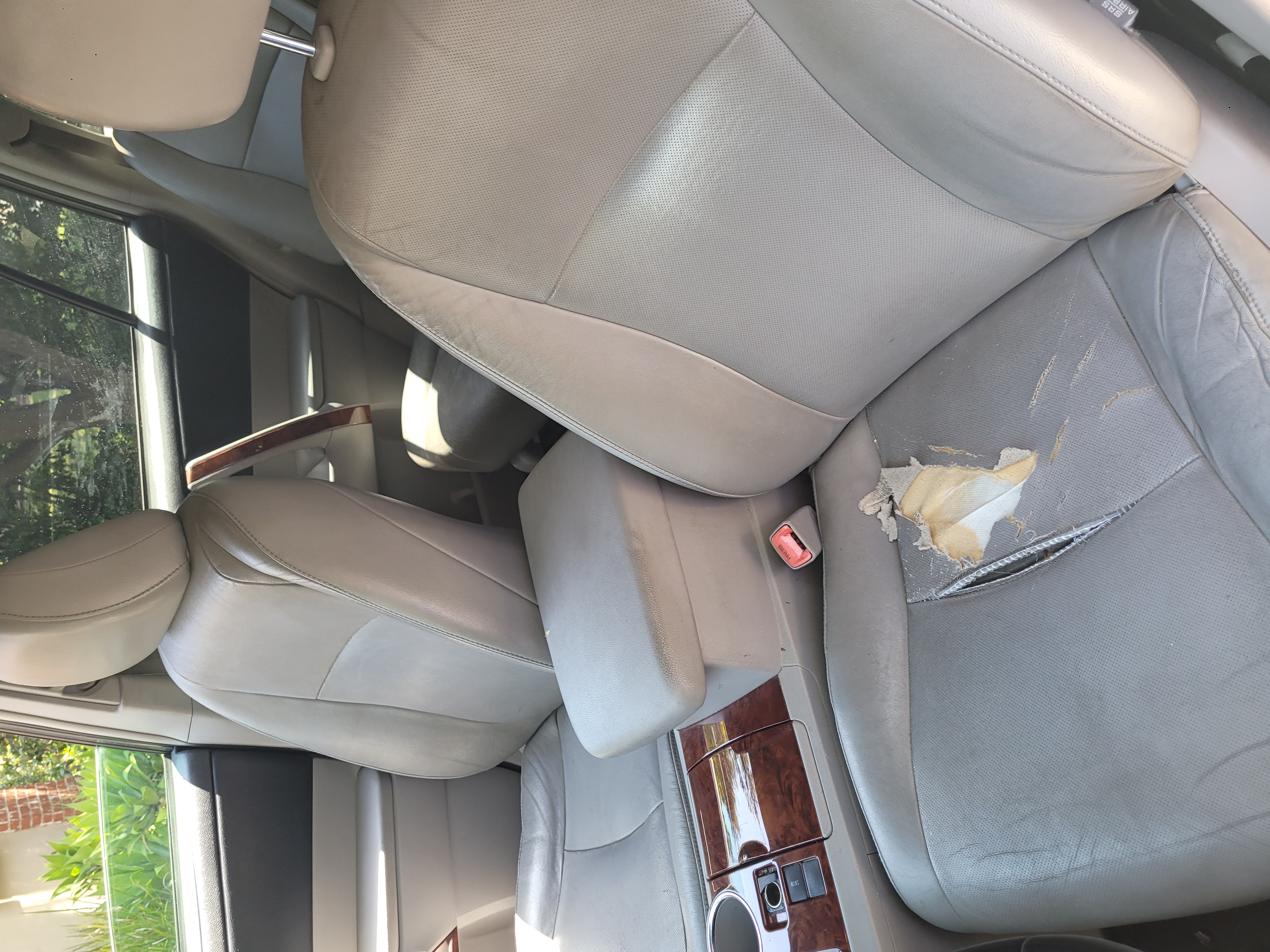 Used 2011 Toyota Highlander Limited w/ Tow Pkg FWD image 12