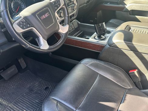 Used 2018 GMC Sierra 1500 SLT w/ Enhanced Driver Alert Package image 12