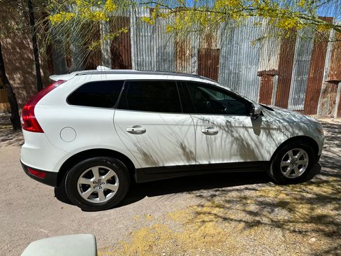 Used 2011 Volvo XC60 3.2 image 4