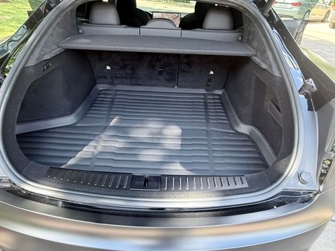 Used 2023 Tesla Model S Plaid image 9