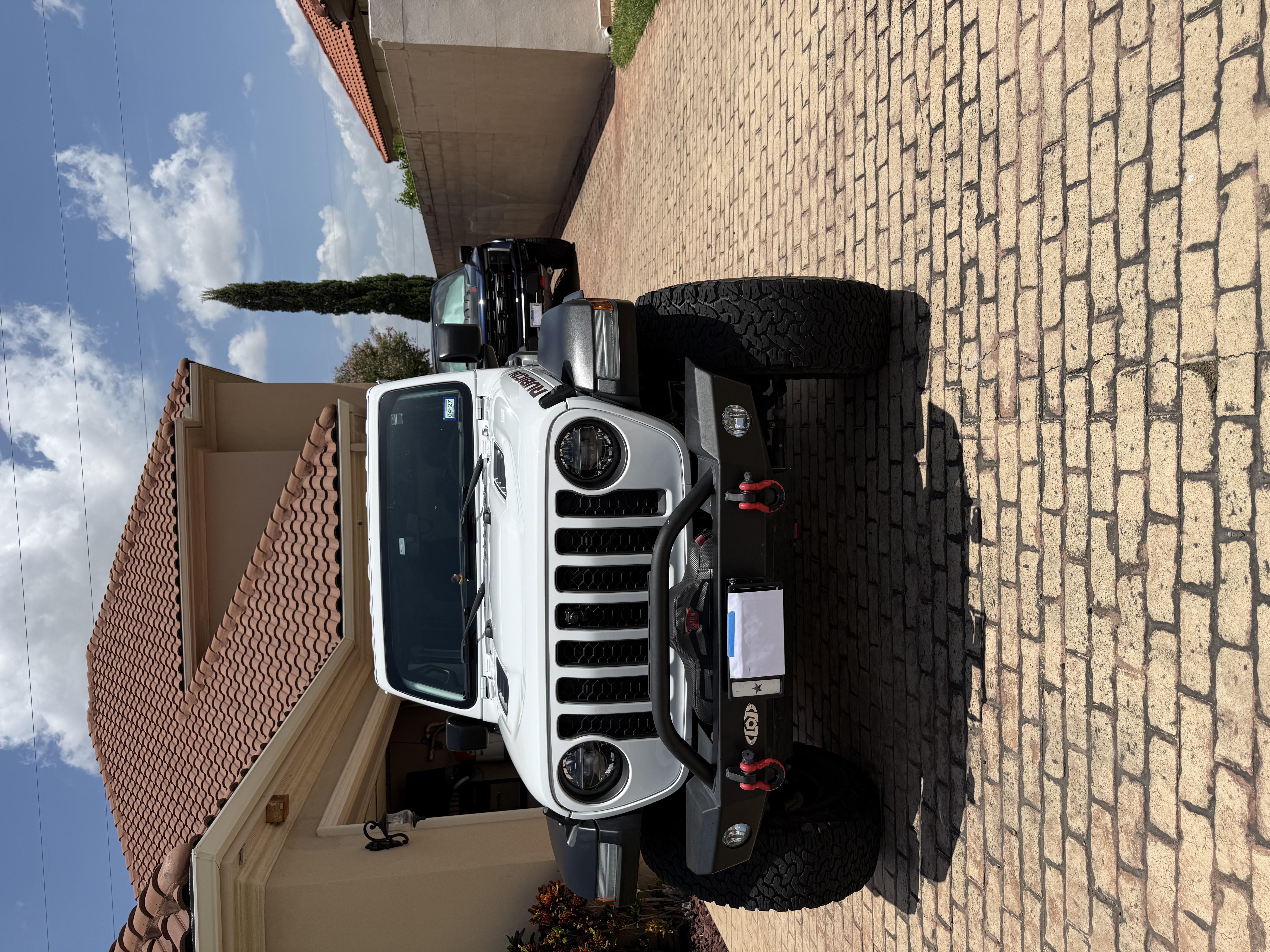 Used 2022 Jeep Wrangler Unlimited Rubicon w/ LED Lighting Group AWD/4WD image 8
