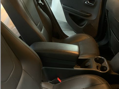 Used 2015 Chevrolet Volt Premium w/ Premium Trim Package image 14