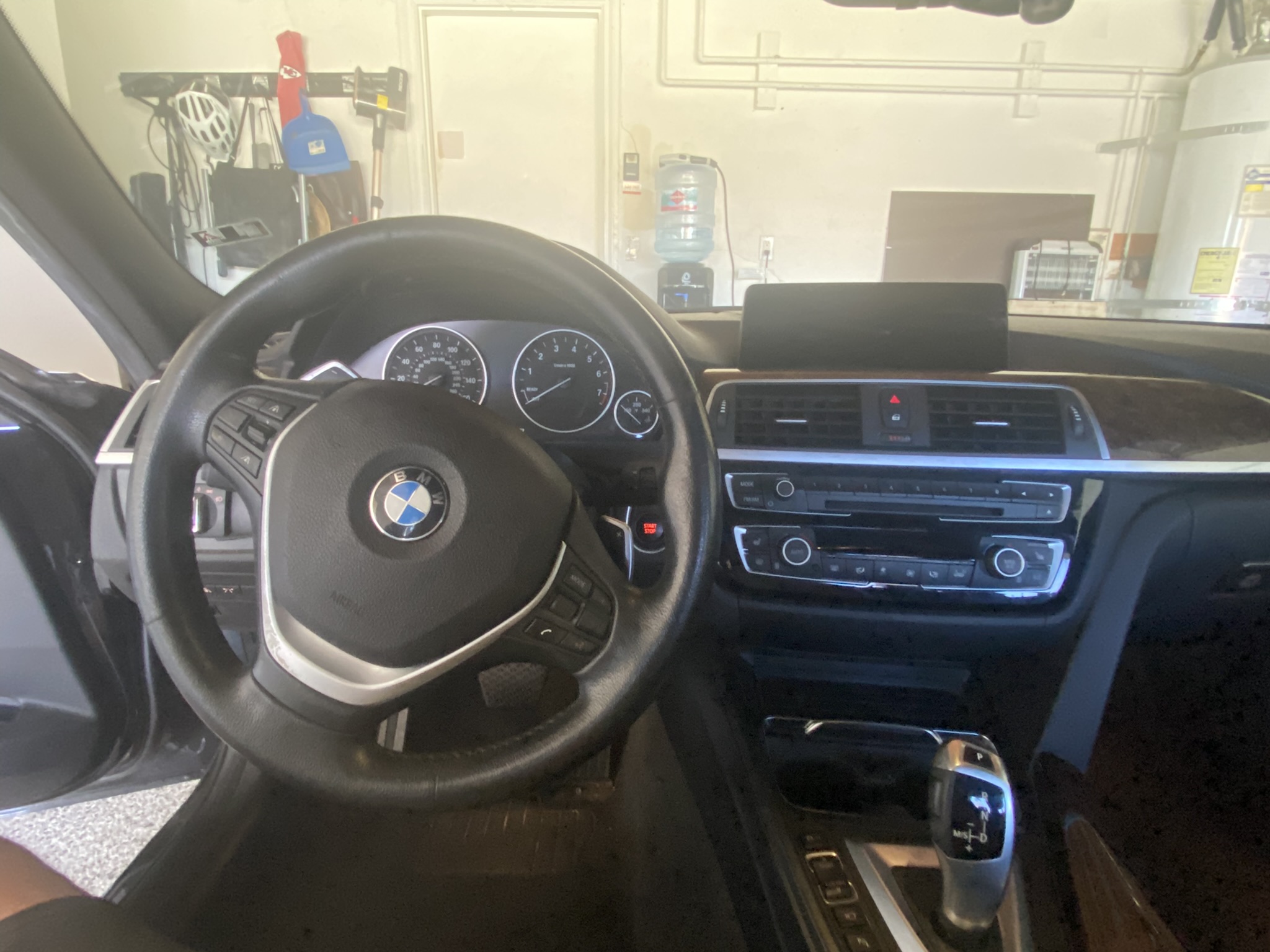 Used 2017 BMW 330e RWD image 9